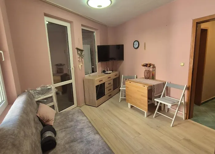 Sea Garden Flat